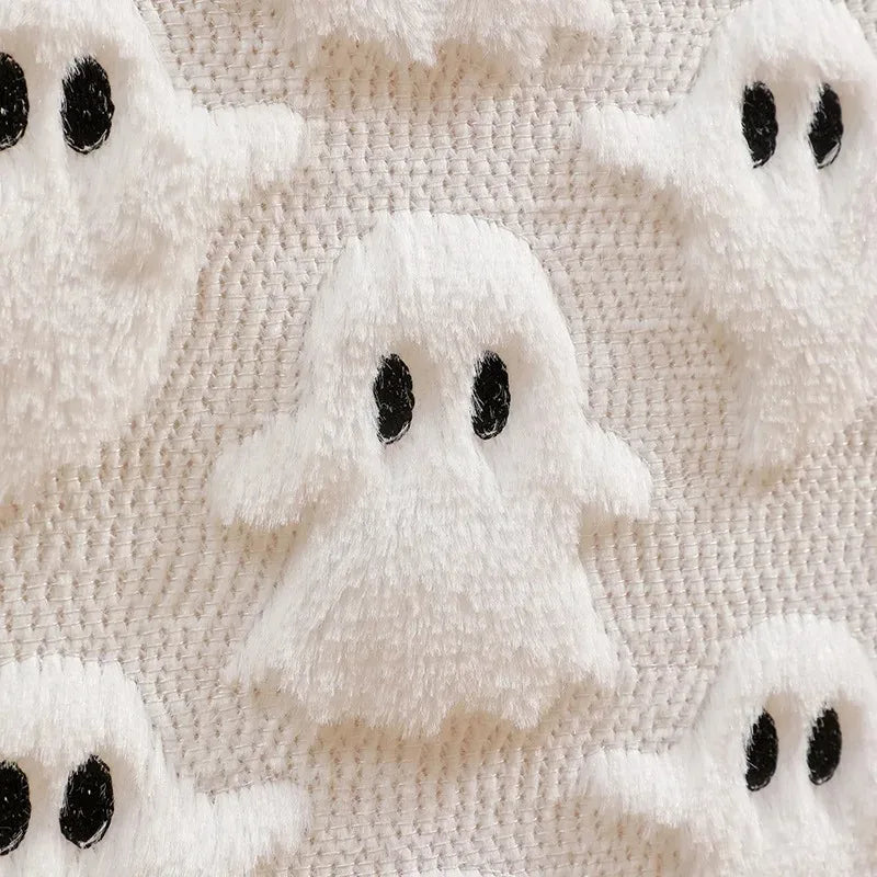 FESTIVE HALLOWEEN TABLE RUNNER
