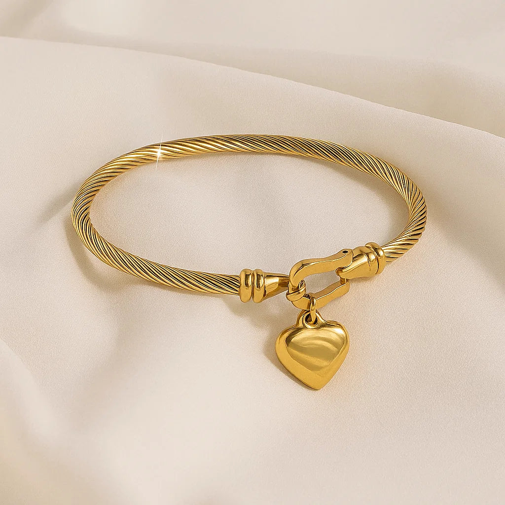 HEARTLINE CABLE BANGLE