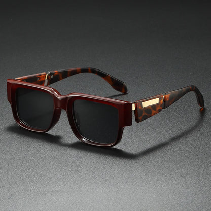 CALVIN CLEO SHADES