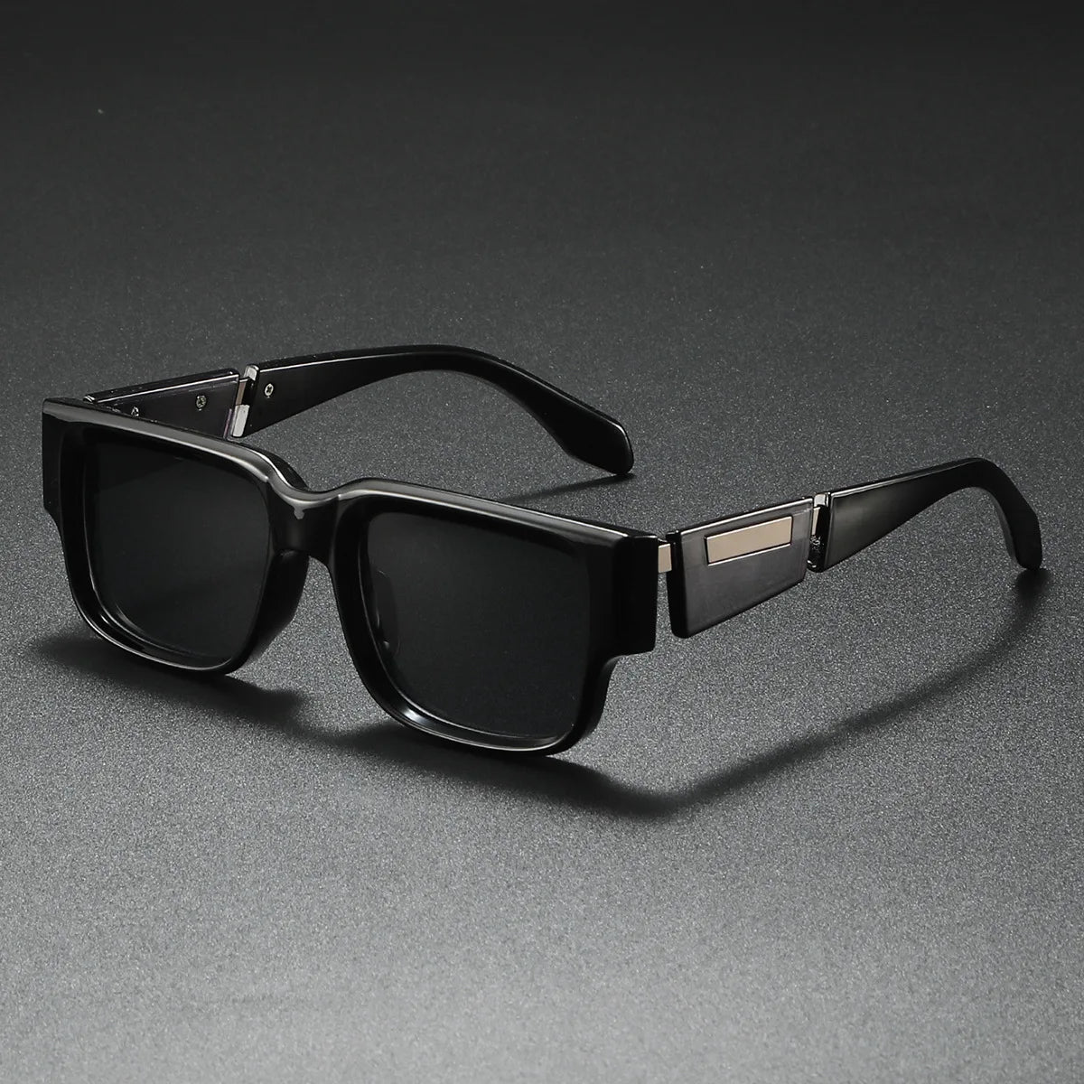 CALVIN CLEO SHADES