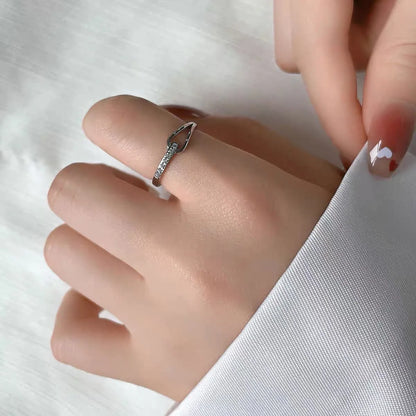 SILVIA ARC RING