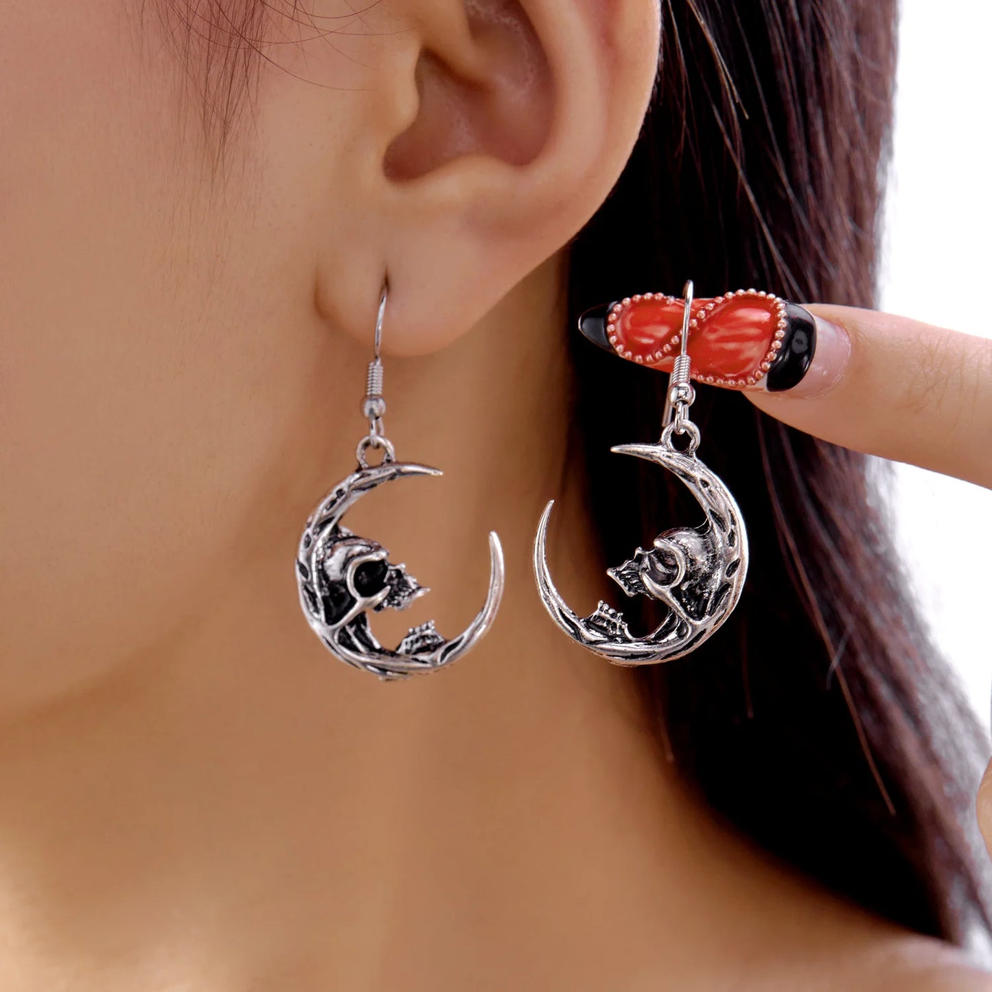 PHANTOM CHARM EARRINGS
