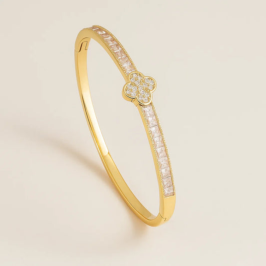 CLOVERA BANGLE
