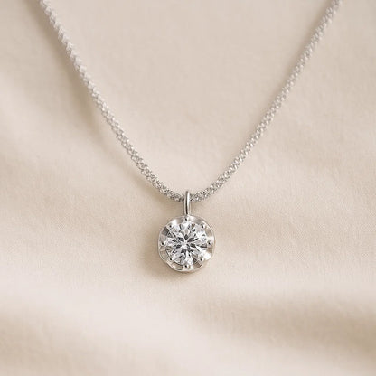 ROUND CRYSTAL PENDANT NECKLACE
